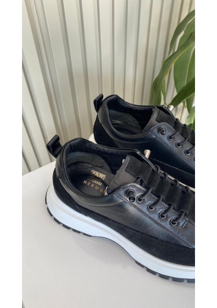 SOHO Siyah Hakiki Deri Lastik Bağcıklı Kadın Spor Ayakkabı indirimleri