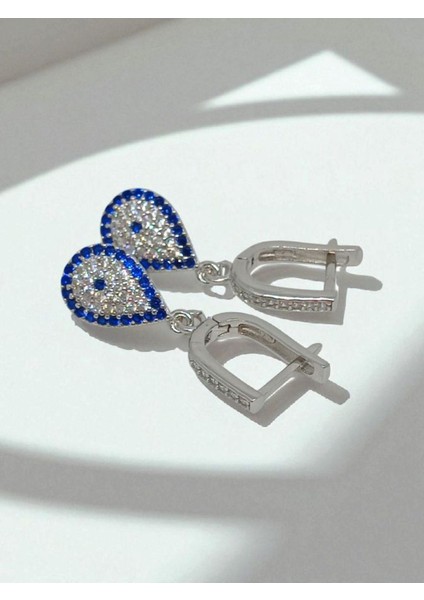 925 Ayar Gümüş Damla Şekilli Nazar Boncuğu Desenli Taşlı Küpe – Zarif ve Anlamlı Tasarım fiyatları