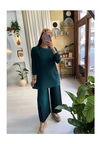 Pliseli Alt Üst Takım