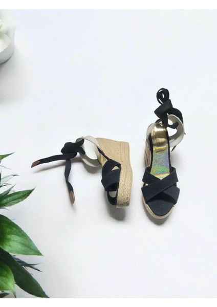 Ipli Topuklu Sandalet fiyatları