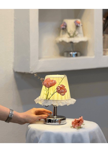 Ipek Gelincik Kablosuz Pilli Masa Lambası, Şık ve Hafif Tasarım, Gümüş Krem Renk fırsatları