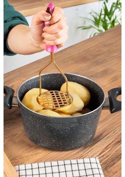 Patates Ezici Paslanmaz Metal Patates Ezici Püre Yapıcı Renkli Patates Ezeceği 24CM - Fuşya fiyatları