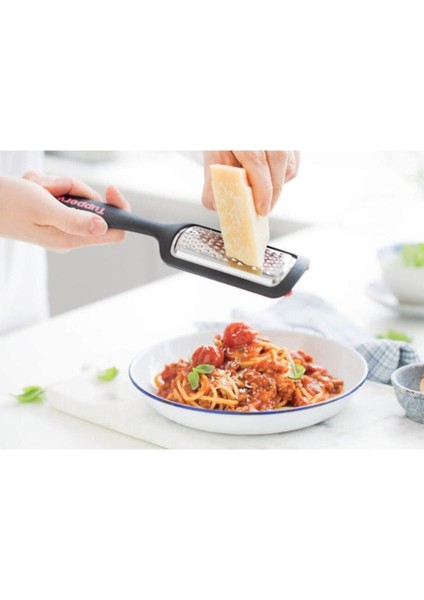 Modern Peri El Rendesi