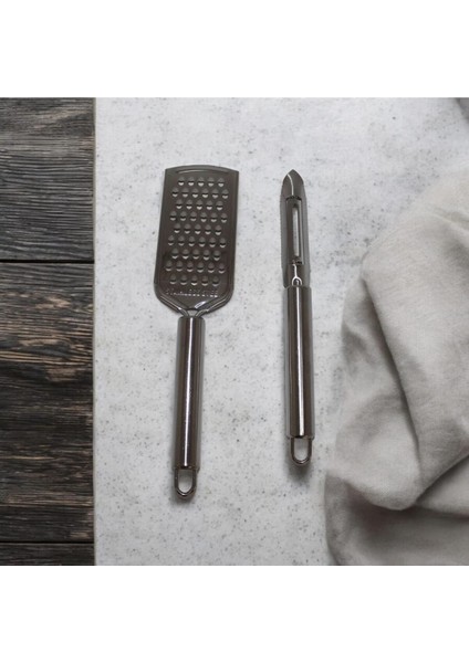 2'li Rende Set Meyve Sebze Saplı El Rendesi ve Oyacak Set Meyve Sebze Soyacağı El Rendesi fırsatları