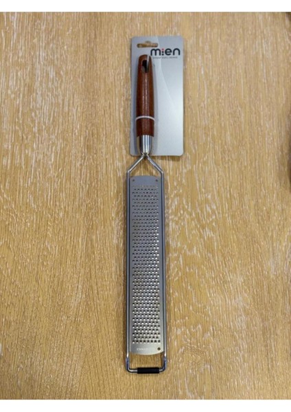 Ahşap Saplı Peynir Rende 38CM