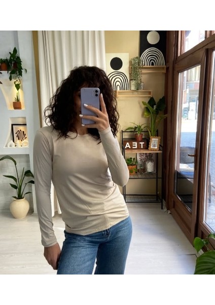 Yuvarlak Yaka Uzun Kollu Basic Body modelleri