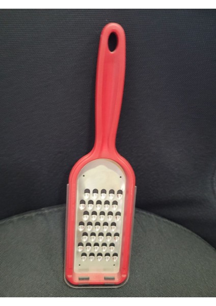 Mutfak Aleti Kalın Rende Kırmızı Ergonomik Meyve ve Sebze Rendesi