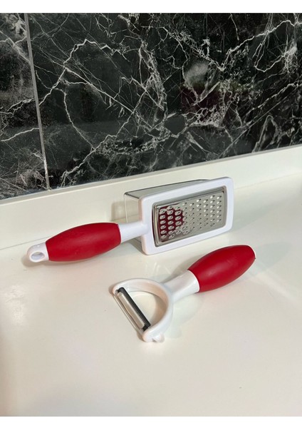 2'li Set Sarjörlü Rende ve Soyacak Hazneli Rende