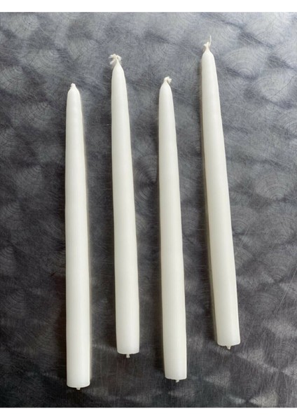 Beyaz Konik Şamdan Mum Seti, Şıklık ve Zarafet Için Ideal Seçim