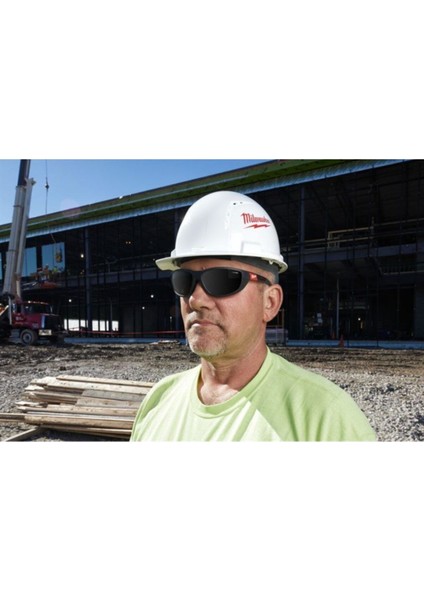 Yüksek Kaliteli Koruyucu Güvenlik Gözlüğü, Polarize ve Contalı Tasarım indirimleri