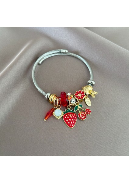 Çilek Charm Bileklik modelleri