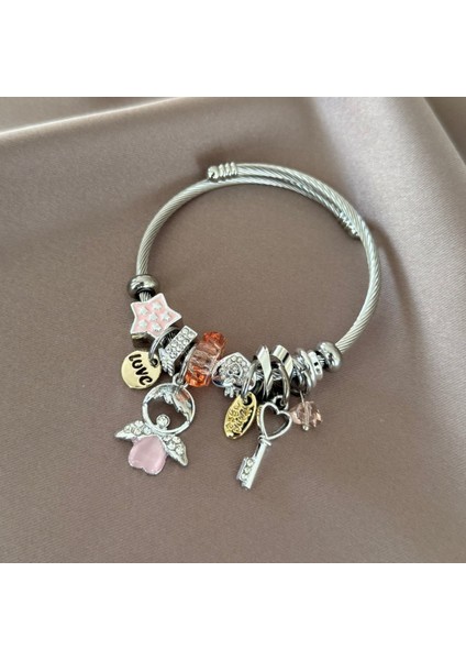 Melek Charm'lı Bileklik modelleri