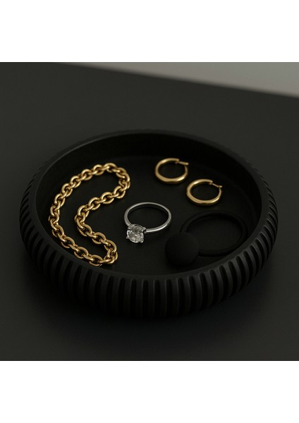 Çok Amaçlı Siyah Aksesuar Organizer – Modern 3D Tasarım