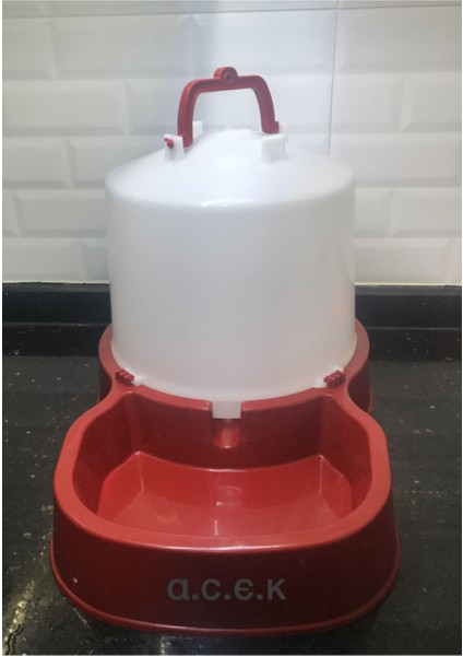 Büyük Boy Su Kabı, Köpek ve Kedi Için, 8 Litre, Dayanıklı ve Pratik Kullanım