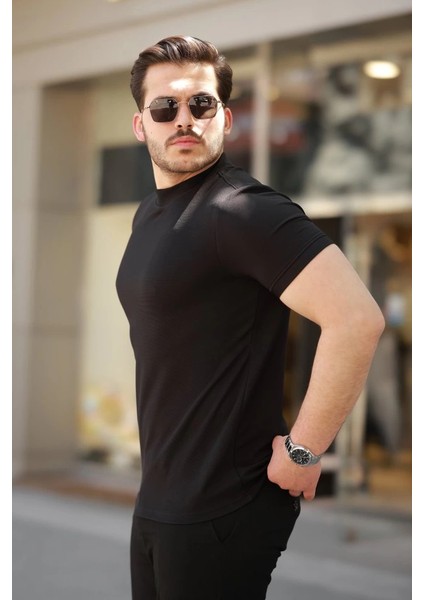 Erkek Ince Çizgi Dokulu Kısa Kollu T-Shirt fiyatları