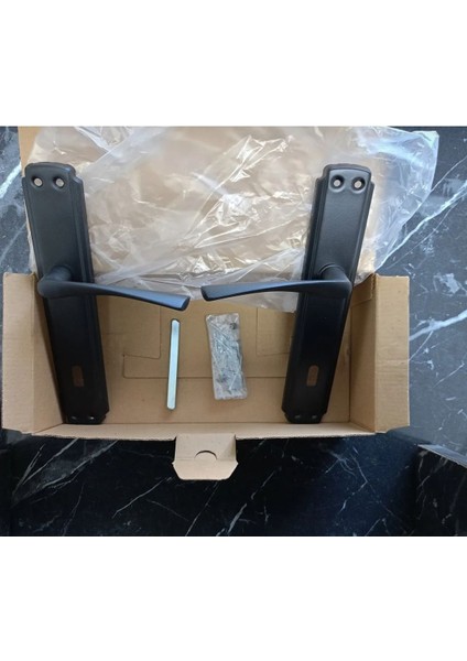 Siyah Aynalı Modern Kapı Kolu, Şık ve Dayanıklı Tasarım fırsatları