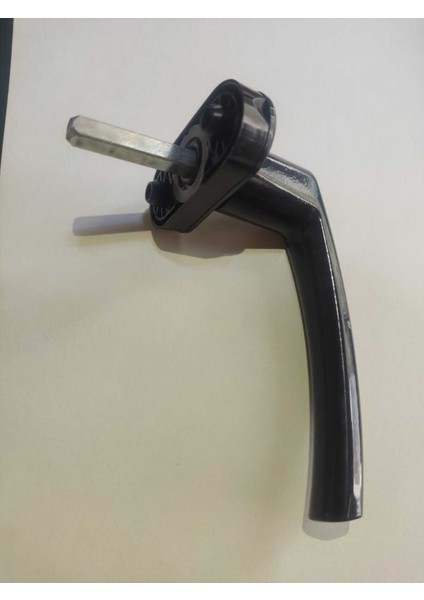 Siyah Pvc Cam Balkon Kolu, Dayanıklı ve Şık Tasarım ile Kolay Kullanım fiyatları