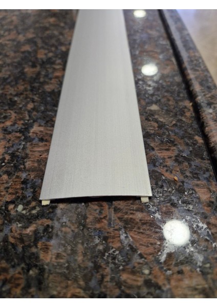 6 cm Genişlikte Kendinden Yapışkanlı Alüminyum Profil, 90 Cm, 3 Adet fırsatları