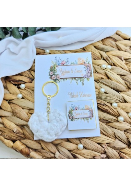 10 Adet Nikah Şekeri Kalp Inci Anahtarlık ve Çikolata Kart Üzeri Nişan Kına Söz Hediyelik