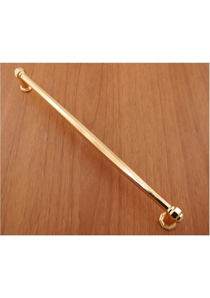 Altın Kulp, 224 Mm, Dayanıklı ve Şık Sütun Kulp Seçeneği
