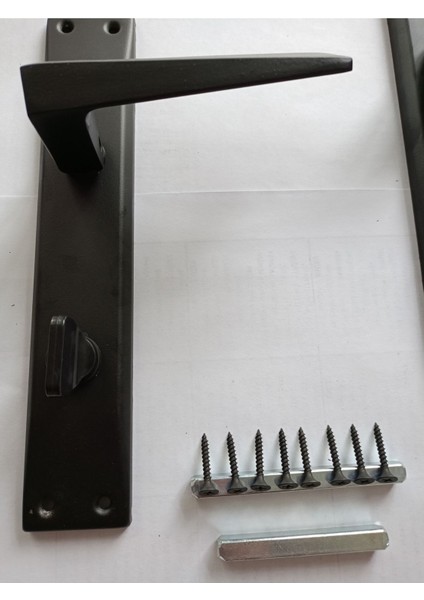 Piramit Siyah Kapı Kolu, Aynalı Wc-Banyo Sağ Yön, Şık ve Dayanıklı Tasarım