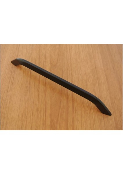 Mat Siyah Kulp 192 Mm, 8672 Al6, Dayanıklı ve Şık Tasarım
