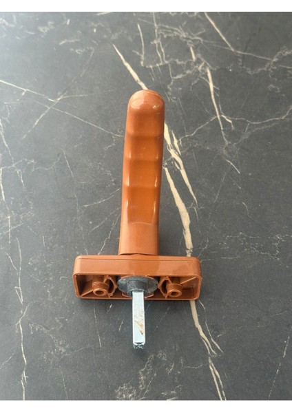Kahverengi Pvc Pencere Kolu, Dayanıklı ve Şık Tasarım