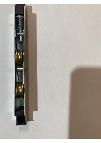 Sağlam ve Dayanıklı Pvc Sürme Tekeri, Kolay Kullanım ve Uzun Ömür Sağlar.