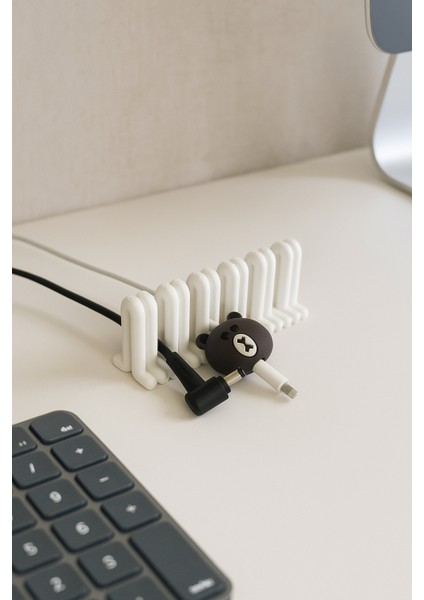 Masaüstü Kablo Tutucu | Ofis ve Çalışma Masası Özel Tasarım fiyatları