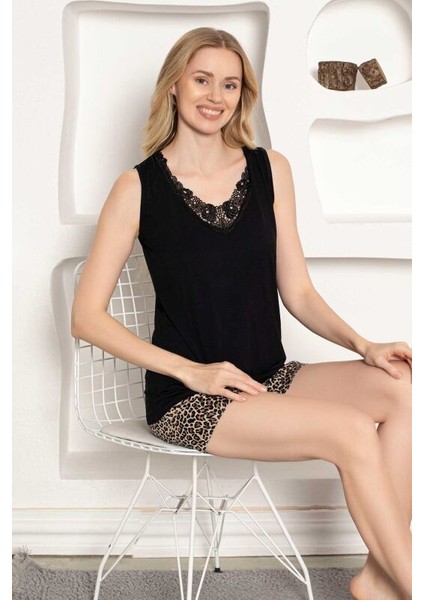 Kadın Leopar Desenli Şortlu Bambu Pijama Takımı