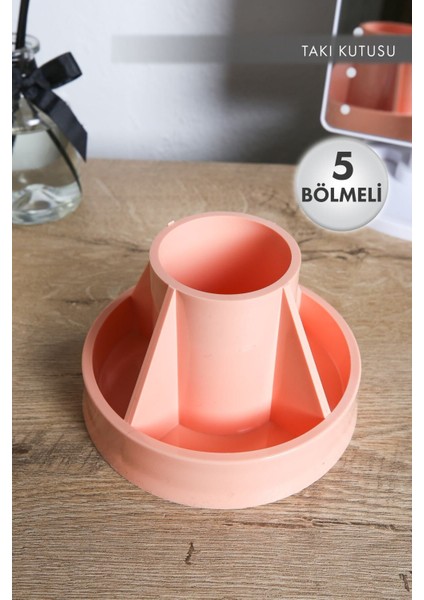 Turuncu ve Pembe Renklerde 5 Bölmeli Şeffaf Makyaj Düzenleyici Organizer