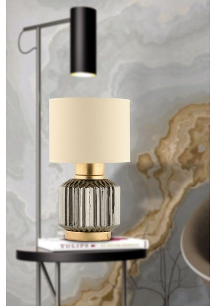 Şık Cam Abajur, Füme Cam ve Krem Kumaş Başlık, Evine Zarif Dokunuş Sağlar fiyatları