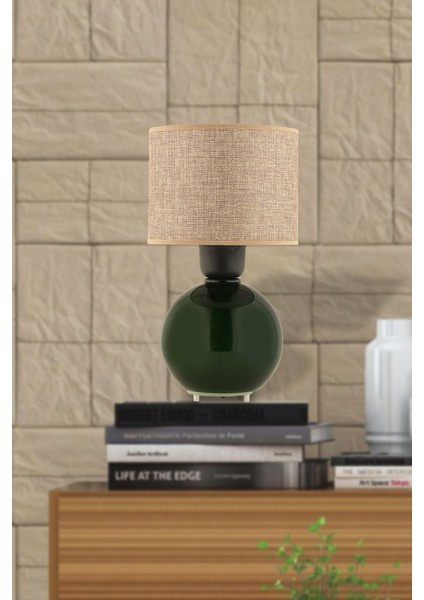 Yeşil Cam ve Kahverengi Kumaşla Şık Abajur, Modern ve Şık Tasarım. modelleri