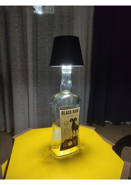 Şık Siyah 3 Kademeli Dokunmatik USB Şarjlı Abajur indirimleri