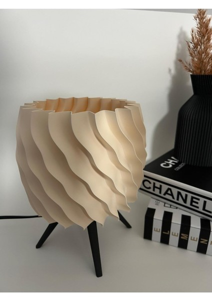 Bej Renkli Şık Dekoratif Abajur, Modern ve Zarif Tasarım indirimleri