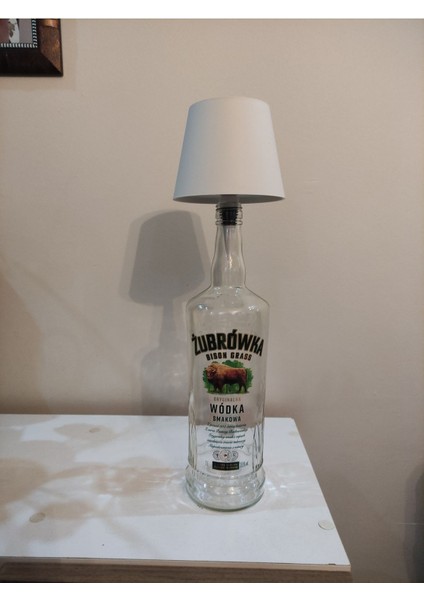 Beyaz 3 Kademe Dokunmatik Şarjlı Abajur Şişe, USB Girişli, Özel Tasarım fiyatları