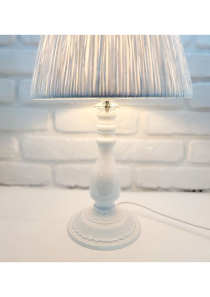 El Yapımı Rustik Beyaz Masa Lambası, Ip ve Kağıt Detaylı Şapkalı Model fiyatları
