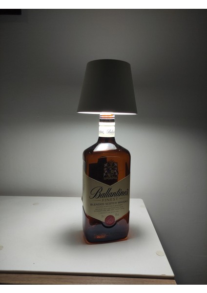 Şık Siyah 3 Kademeli Dokunmatik Abajur, USB Şarjlı ve Taşınabilir fiyatları