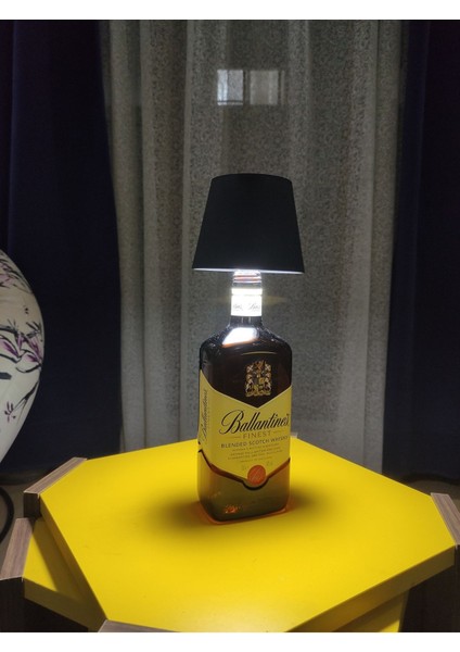 Şık Siyah 3 Kademeli Dokunmatik Abajur, USB Şarjlı ve Taşınabilir