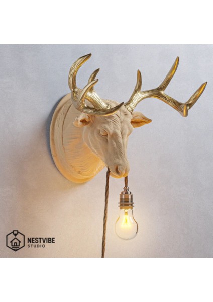 Şık ve Modern Altın Boynuzlu Geyik Başlı Duvar Lambası, Özel Seri, Krem Renk