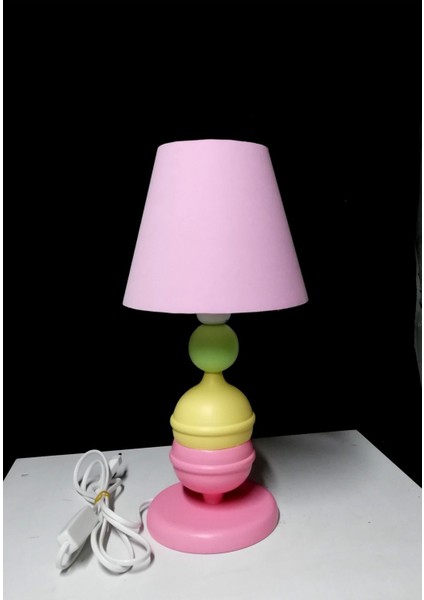 Sevimli Pembe Ahşap Abajur, Çocuk Odası Dekorasyonu Için Şık ve Renkli Parlaklık