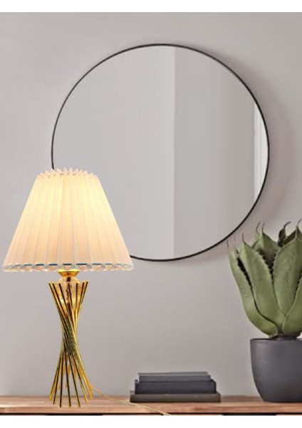 Krem Renkli Kristal Camlı Metal Ayaklı Toplu Abajur, Şık ve Şeffaf Tasarım