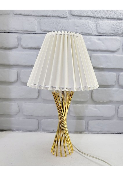 Krem Renkli Kristal Camlı Metal Ayaklı Toplu Abajur, Şık ve Şeffaf Tasarım indirimleri