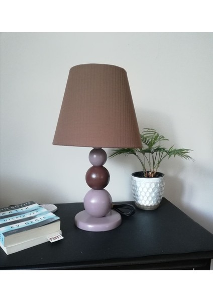 Şık Kahverengi Ahşap Abajur, Sıcak Yatak Odası Atmosferi Için Ideal modelleri