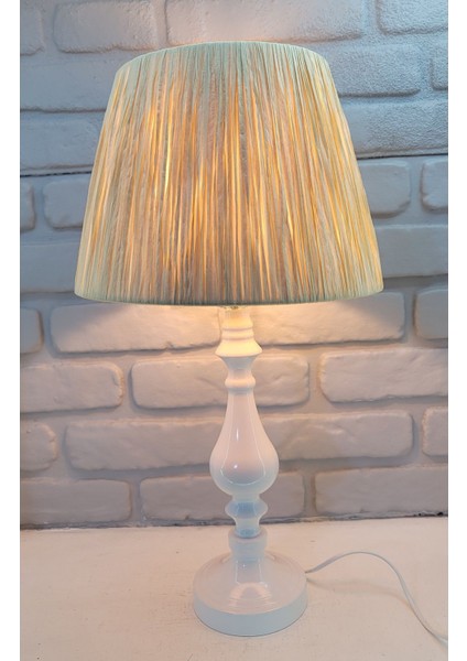 Beyaz Rustik Yüksek Ayaklı Metal Abajur, Makrome ve Ip Detaylı Masa Lambası