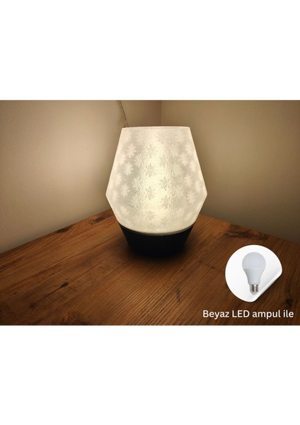 Şeffaf Beyaz Abajur Modeli, Şık ve Modern Dekorasyon Için Ideal Seçim