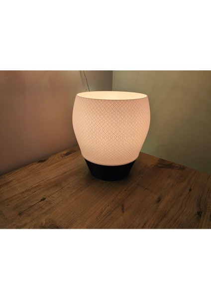 Fuchsia Model Abajur, Şık ve Modern Tasarım, Parlak Beyaz Renk Seçeneği fiyatları