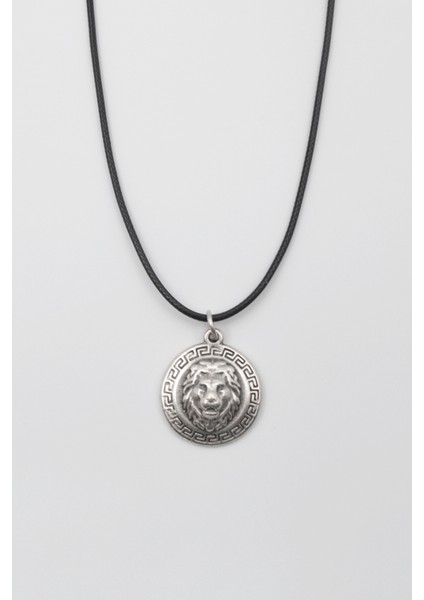 Kabartmalı Aslan Madalyon Kolye - Pu Deri Ip Zincirli Unisex Gümüş Kaplama - 60 cm