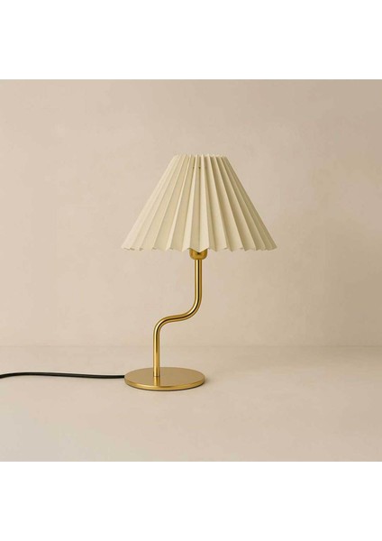 Ekru Abajur, Şık ve Zarif Tasarımıyla Evinizin Atmosferini Güzelleştirir