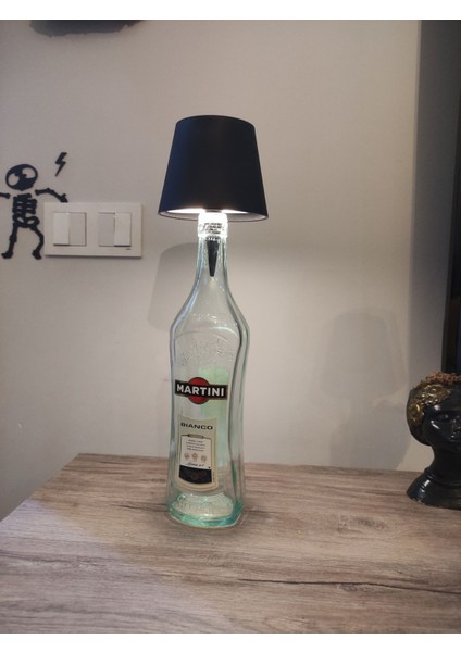 Şişe Tasarımlı Abajur, Dokunmatik, Şarjlı, USB Girişli, Şık ve Fonksiyonel Aydınlatma fırsatları